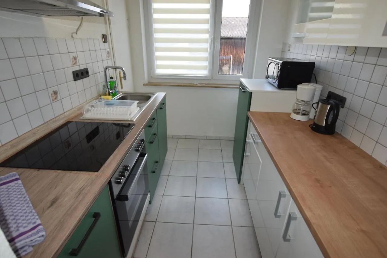 Schoene 3 Zimmer Wohnung In Wangen Stoccarda 0*,